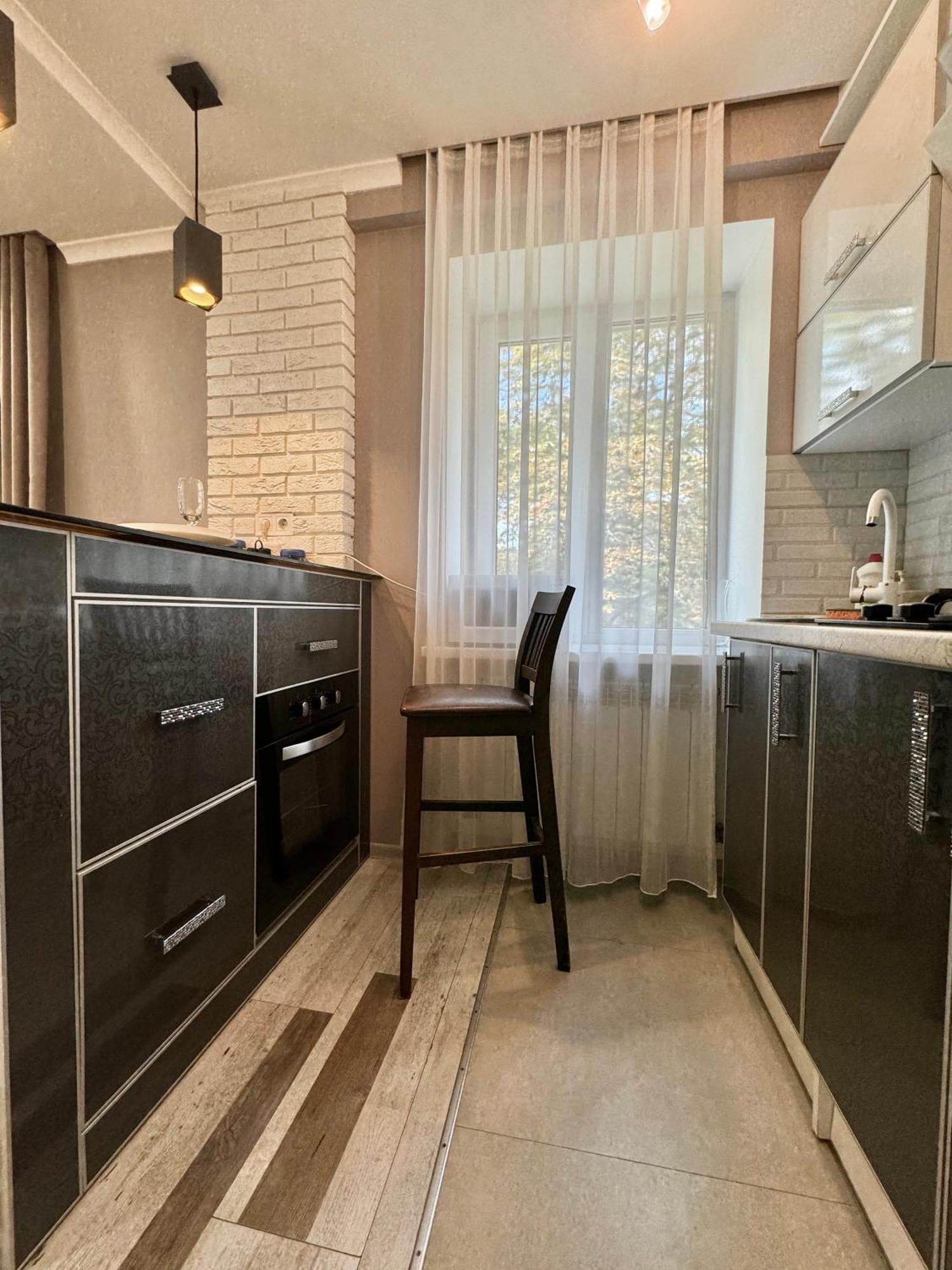 Apartpoltava Розкішна Студія З Кутовою Ванною, 1-Й Будинок Біля Корпусного Парку, Панорамний Балкон Dış mekan fotoğraf